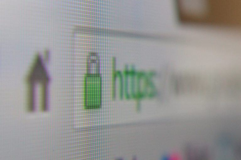 How Browser Gaming Pages Exchange Data Without Revealing Game Outcomes